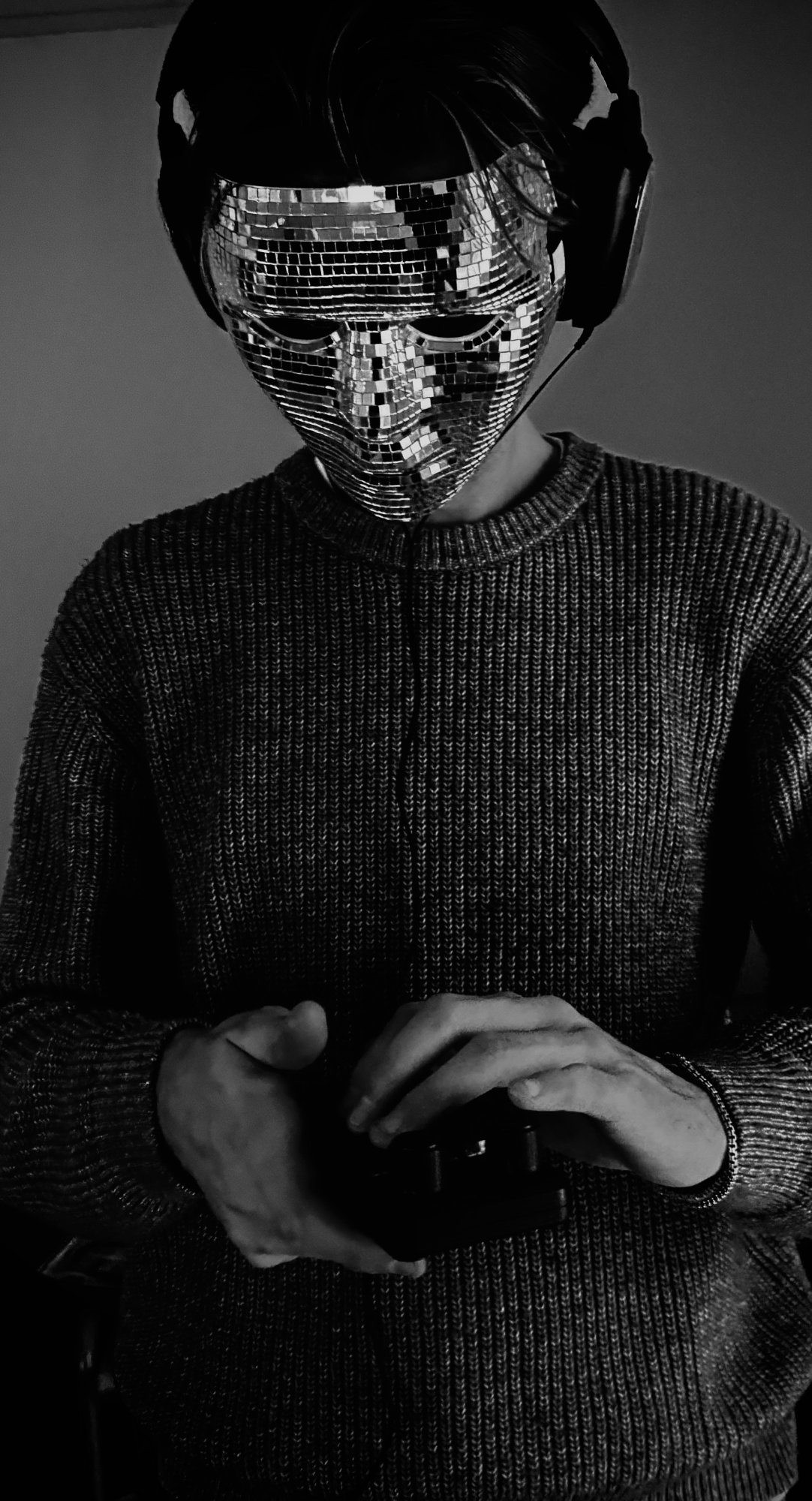 Brainwave control mask